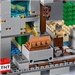 Lego Minecraft 21155 Creeperův důl6
