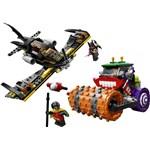 LEGO Super Heroes 76013 Batman™: Jokerův parní válec1