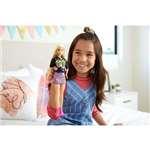 Barbie Fashionista 155 Puppe mit Rock'n'Roll Kleidung GRB474