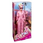 Barbie v růžovém filmovém overalu1