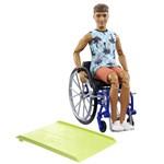 BRB MODEL KEN NA INVALIDNÍM VOZÍKU V MODRÉM KOSTKOVANÉM TÍLKU1