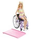 Barbie Modelka 193 na invalidním vozíku v kostkovaném overalu1