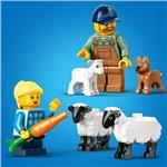 LEGO® City 60461 Červený traktor s přívěsem a ovcemi7