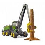 Farmer - kombajn John Deere 127OG z 1 kłodą drewna4