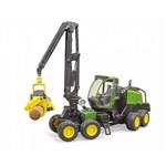 Farmer - kombajn John Deere 127OG z 1 kłodą drewna10