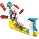 Hot Wheels Monster Trucks Big Air Breakout Play Set with 5 Alarm2