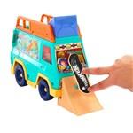 Hot Wheels Skate Van JGG911