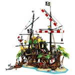 Lego Ideas 21322 Zátoka pirátů z lodě Barakuda2