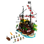 Lego Ideas 21322 Zátoka pirátů z lodě Barakuda4