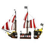 Lego Ideas 21322 Zátoka pirátů z lodě Barakuda5