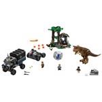 Lego 75929 Jurassic World Útěk Carnotaura z Gyrosféry1