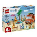  LEGO Bluey 11202 Bluey a rodinný výlet autem na pláž6