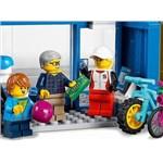 Lego City 60306 Ulice s obchůdky2
