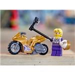 LEGO City 60309 Kaskadérská motorka se selfie tyčí2