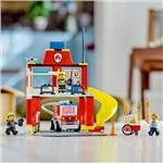 Lego City 60375 - Hasičská stanice a auto hasičů4