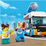 Lego City 60384 - Furgonetka z pingwinami i lodowym żetonem5