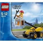 LEGO City 30229 Repair Lift 1
