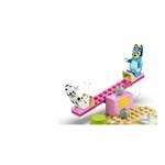 LEGO® Disney™ 11201 Bluey, Chloe a zábava na hřišti3