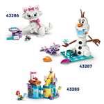 LEGO® Disney 43281 Ledové království Elsin ledový palác a jízda na sněhu10