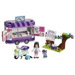 Lego Friends 41332 Emma a umělecký stojan1