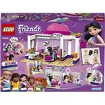 Lego Friends 41391 Kadeřnictví v městečku Heartlake3