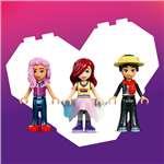 Lego Friends 42685 Módní přehlídka v městečku Heartlake6