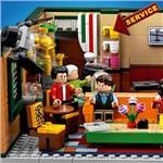 LEGO Ideas 21319 Přátelé Friends2