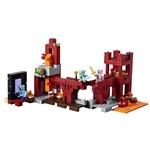 LEGO Minecraft 21122 Podzemní pevnost1