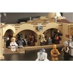 LEGO Star Wars 75290 Kantýna Mos Eisley10