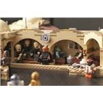 LEGO Star Wars 75290 Kantýna Mos Eisley11