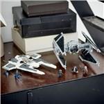 LEGO Star Wars 75348 Mandalorianská stíhačka třídy Fang proti TIE Interceptoru18