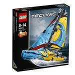 Lego Technic 42074 Závodní jachta1