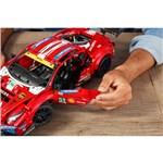 LEGO Technic 42125 Ferrari 488 GTE „AF Corse #51”7