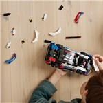 LEGO Technic 42153 NASCAR Chevrolet Camaro ZL1 następnej generacji7