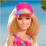 Mattel Barbie The Movie Barbie w stroju filmowym na wrotkach4