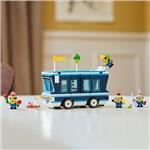 Mimoni a hudobný párty autobus5