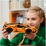 LEGO TECHNIC 42196 Lamborghini Huracán Tecnica Oranžový6