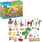 Playmobil 70997 Narodeninová oslava na farme s poníkmi2