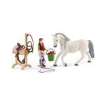 Schleich 42389 Jezdecká škola s jezdci na koních5