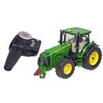 SIKU Control 6881 - Traktor RC John Deere 8345R z pilotem zdalnego sterowania 1:320